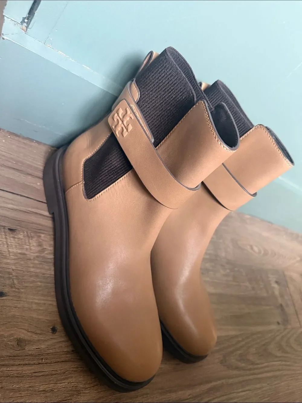 TORY BURCH Double T Chelsea Leather Boots